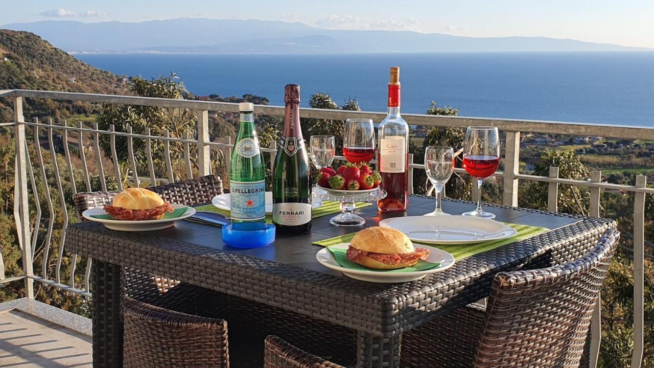 Naturamare Apartments - Piscina Idromassaggio Con Vista Mare Aperta Fino Alle Ore 22-00 Capo Vaticano Exterior foto