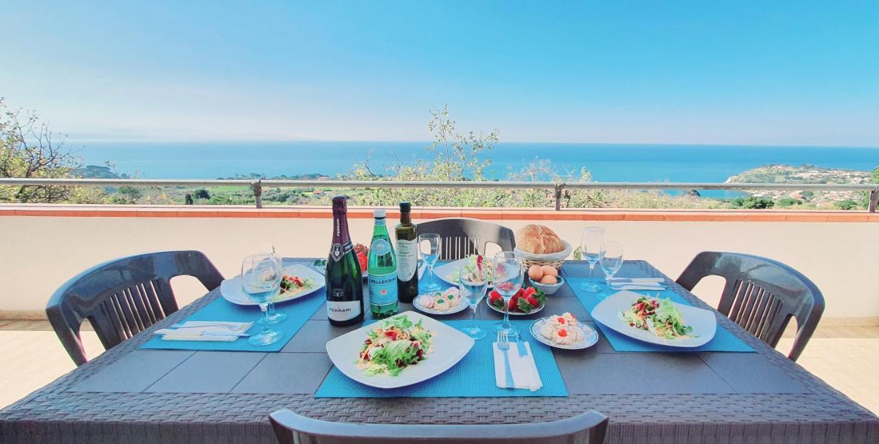 Naturamare Apartments - Piscina Idromassaggio Con Vista Mare Aperta Fino Alle Ore 22-00 Capo Vaticano Exterior foto