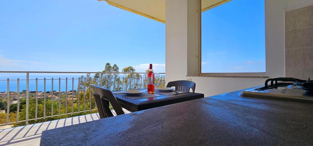 Naturamare Apartments - Piscina Idromassaggio Con Vista Mare Aperta Fino Alle Ore 22-00 Capo Vaticano Exterior foto