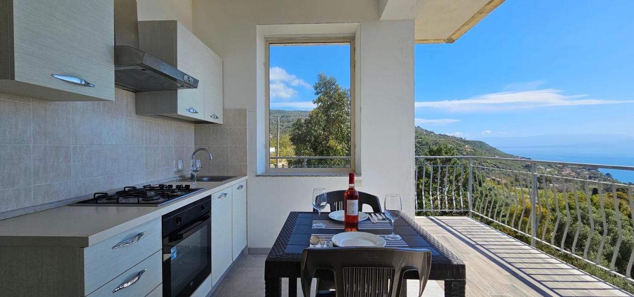 Naturamare Apartments - Piscina Idromassaggio Con Vista Mare Aperta Fino Alle Ore 22-00 Capo Vaticano Exterior foto