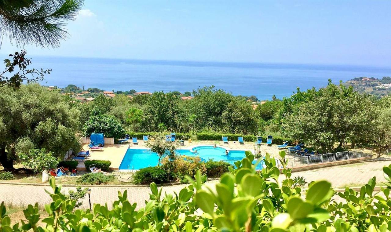 Naturamare Apartments - Piscina Idromassaggio Con Vista Mare Aperta Fino Alle Ore 22-00 Capo Vaticano Exterior foto